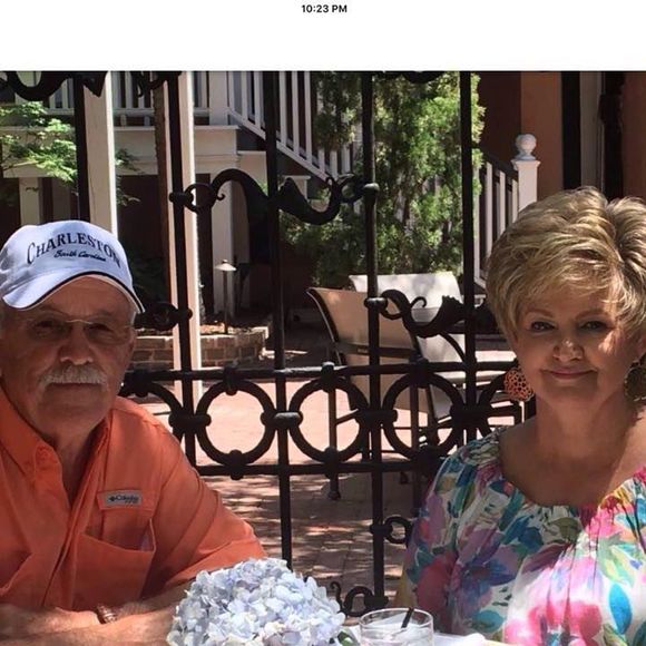 Meet your Posher, Cindy - Picture 1 of 1